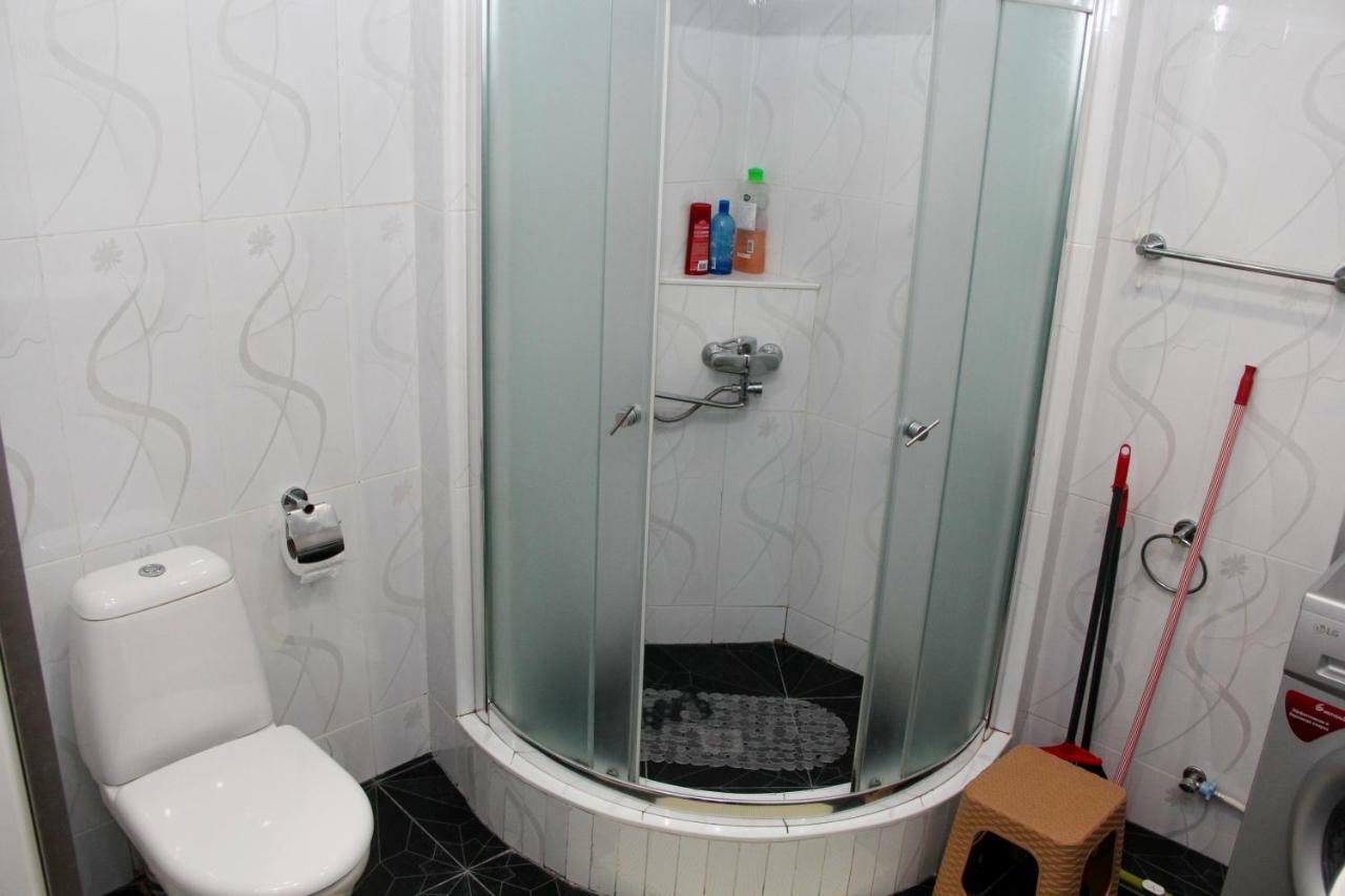 Prometheus Apartment Tskaltubo Buitenkant foto