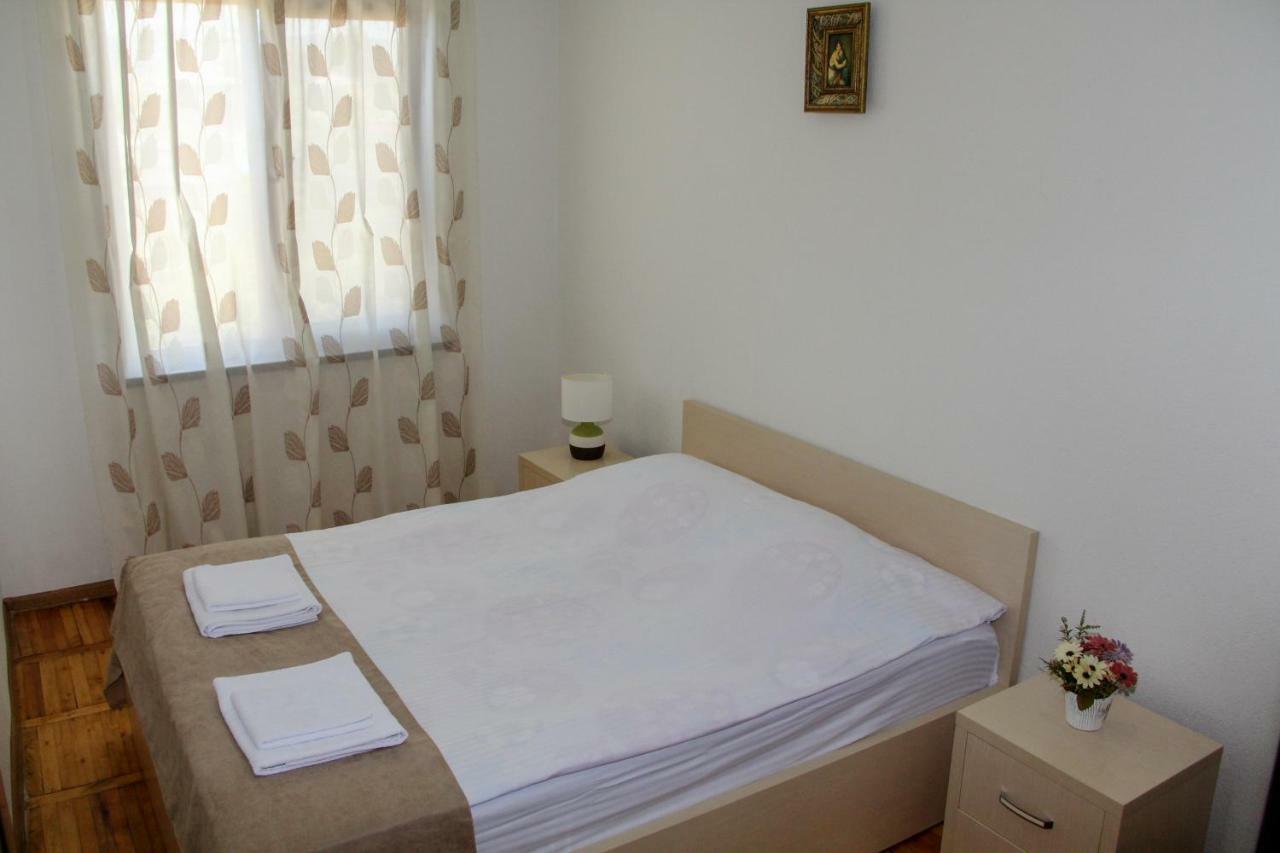Prometheus Apartment Tskaltubo Buitenkant foto